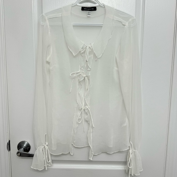 UO Misty Gauze Tie-Front Blouse - Picture 2 of 5